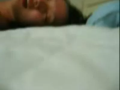 يتم سكس مترجم اجنبى تسجيل الزوجين أثناء ممارسة الجنس على الشاطئ