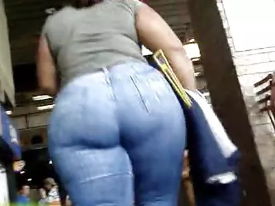 لاتينا تطلق العنان لها فلم سكس مترجم اجنبي كبير الثدي