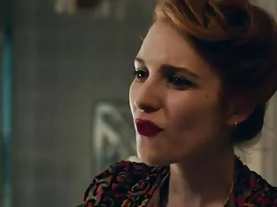 امرأة سمراء مقاطع سكس اجنبي مترجم الساخنة تعرض نفسها