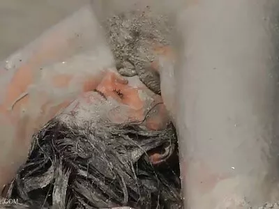 امرأة سمراء تستمتع أمامنا افلام اجنبيه مترجمه عربي كامله