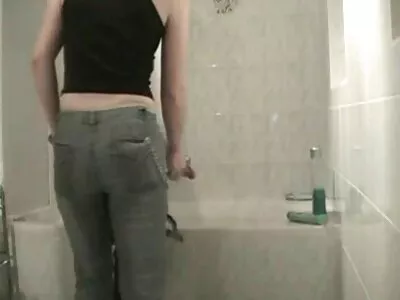 بلوندي داكن العينين سكس اجنبي مع عربي يحصل على قضيب نابض