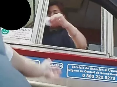 فتاتان مع سيكس اجنبي مترجم رجل