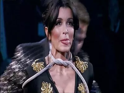 كبير الثدي gf مارس الجنس سكس ديوث اجنبي مترجم كل من الثقوب وابتلاع