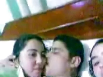 نحيل سكس اجنبي جوردي وقحة تمتص دسار