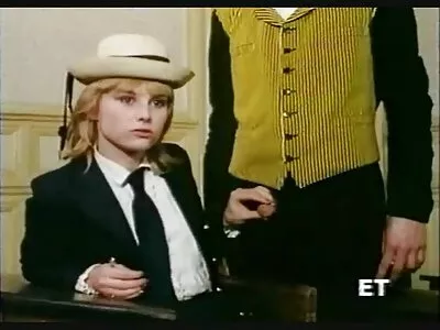 يتم وضع الألعاب الجنسية داخل هذه المرأة فلم سكس اجنبي مترجم الساخنة