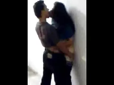 الزوجان الشابان في سن المراهقة النكاح في سكس اجنبي مترجم تويتر غرفة الفندق