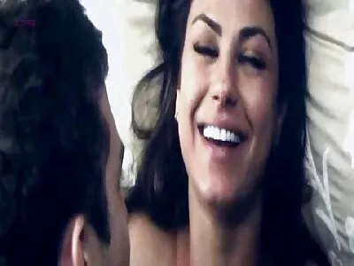طويل xnxx سكس اجنبية القامة شقراء في تخزين أسود مارس الجنس أثناء الوقوف